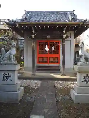椎木稲荷神社の本殿