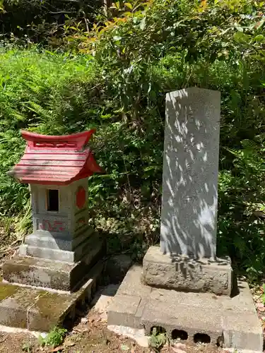 八雲神社の末社