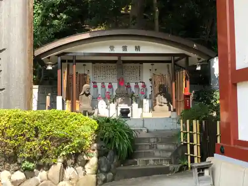 瀧泉寺（目黒不動尊）の地蔵