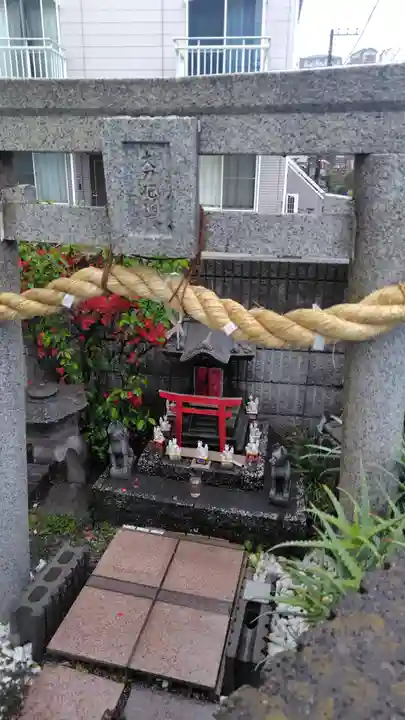 太刀花稲荷(神奈川県)