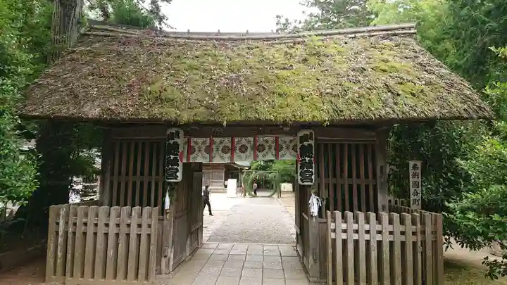 常陸國總社宮の山門・神門