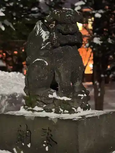 新琴似神社の狛犬