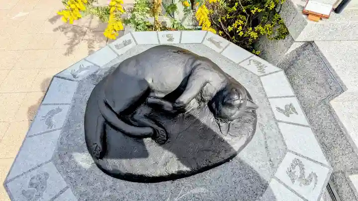 駒込妙義神社の像