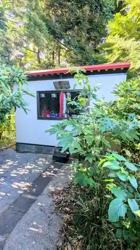 出世稲荷神社の本殿・本堂