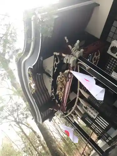 新屋山神社の本殿