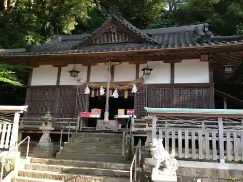 熊野三所神社の本殿・本堂