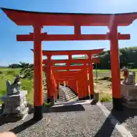 高屋敷稲荷神社の{uncategorized: "未分類", other: "その他", undefined: "問題あり", building: "その他建物", grave: "お墓", sacred_gate: "鳥居", guardian: "狛犬", statue: "像", buddha: "仏像", history: "歴史", nature: "自然", garden: "庭園", animal: "動物", pagoda: "塔", temizu: "手水舎", mountain_gate: "山門・神門", sanctuary: "本殿・本堂", subordinate: "末社・摂社", art: "芸術", scenery: "景色", jizo: "地蔵", ema: "絵馬", goshuin: "御朱印", omikuji: "おみくじ", items: "授与品その他", amulet: "お守り", goshuincho: "御朱印帳", eats: "食事", festival: "お祭り", votive_dance: "神楽", shichigosan: "七五三参", wedding: "結婚式", experience: "体験その他", initially: "初詣", around: "周辺", anti_infection: "感染症対策"}