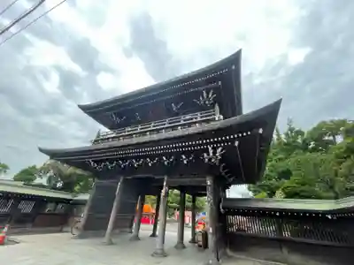 川崎大師（平間寺）の山門・神門