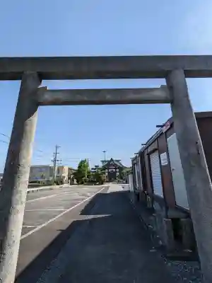 神明社（佐古木神明社）の{uncategorized: "未分類", other: "その他", undefined: "問題あり", building: "その他建物", grave: "お墓", sacred_gate: "鳥居", guardian: "狛犬", statue: "像", buddha: "仏像", history: "歴史", nature: "自然", garden: "庭園", animal: "動物", pagoda: "塔", temizu: "手水舎", mountain_gate: "山門・神門", sanctuary: "本殿・本堂", subordinate: "末社・摂社", art: "芸術", scenery: "景色", jizo: "地蔵", ema: "絵馬", goshuin: "御朱印", omikuji: "おみくじ", items: "授与品その他", amulet: "お守り", goshuincho: "御朱印帳", eats: "食事", festival: "お祭り", votive_dance: "神楽", shichigosan: "七五三参", wedding: "結婚式", experience: "体験その他", initially: "初詣", around: "周辺", anti_infection: "感染症対策"}