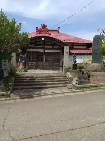 多聞院の本殿・本堂