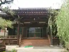 台蓮寺の本殿