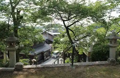 山津照神社の建物その他