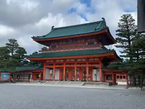 平安神宮の山門