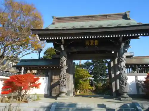 慈眼寺の山門