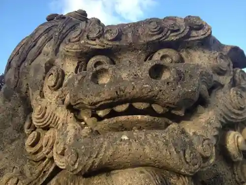 烏帽子山八幡宮の狛犬