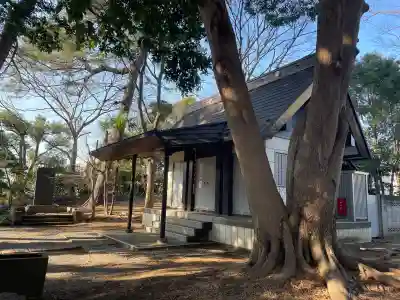 春日神社の{uncategorized: "未分類", other: "その他", undefined: "問題あり", building: "その他建物", grave: "お墓", sacred_gate: "鳥居", guardian: "狛犬", statue: "像", buddha: "仏像", history: "歴史", nature: "自然", garden: "庭園", animal: "動物", pagoda: "塔", temizu: "手水舎", mountain_gate: "山門・神門", sanctuary: "本殿・本堂", subordinate: "末社・摂社", art: "芸術", scenery: "景色", jizo: "地蔵", ema: "絵馬", goshuin: "御朱印", omikuji: "おみくじ", items: "授与品その他", amulet: "お守り", goshuincho: "御朱印帳", eats: "食事", festival: "お祭り", votive_dance: "神楽", shichigosan: "七五三参", wedding: "結婚式", experience: "体験その他", initially: "初詣", around: "周辺", anti_infection: "感染症対策"}
