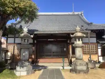 昌温山 菊泉寺の本殿・本堂