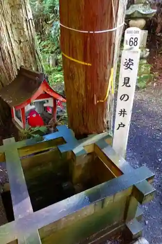 高野山金剛峯寺奥の院の建物その他