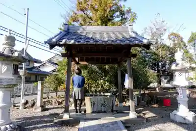 八幡神社の手水舎