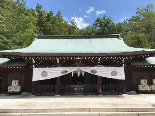 山梨縣護國神社の本殿・本堂