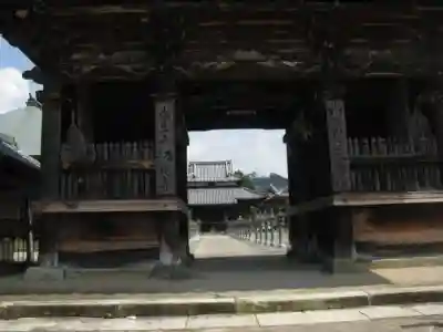 酒見寺の山門・神門