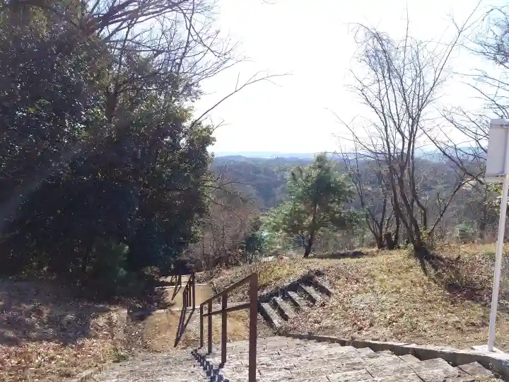 伊古乃速御玉比売神社奥宮の{uncategorized: "未分類", other: "その他", undefined: "問題あり", building: "その他建物", grave: "お墓", sacred_gate: "鳥居", guardian: "狛犬", statue: "像", buddha: "仏像", history: "歴史", nature: "自然", garden: "庭園", animal: "動物", pagoda: "塔", temizu: "手水舎", mountain_gate: "山門・神門", sanctuary: "本殿・本堂", subordinate: "末社・摂社", art: "芸術", scenery: "景色", jizo: "地蔵", ema: "絵馬", goshuin: "御朱印", omikuji: "おみくじ", items: "授与品その他", amulet: "お守り", goshuincho: "御朱印帳", eats: "食事", festival: "お祭り", votive_dance: "神楽", shichigosan: "七五三参", wedding: "結婚式", experience: "体験その他", initially: "初詣", around: "周辺", anti_infection: "感染症対策"}