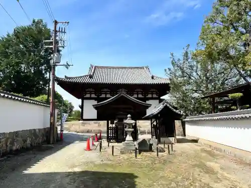 當麻寺の{uncategorized: "未分類", other: "その他", undefined: "問題あり", building: "その他建物", grave: "お墓", sacred_gate: "鳥居", guardian: "狛犬", statue: "像", buddha: "仏像", history: "歴史", nature: "自然", garden: "庭園", animal: "動物", pagoda: "塔", temizu: "手水舎", mountain_gate: "山門・神門", sanctuary: "本殿・本堂", subordinate: "末社・摂社", art: "芸術", scenery: "景色", jizo: "地蔵", ema: "絵馬", goshuin: "御朱印", omikuji: "おみくじ", items: "授与品その他", amulet: "お守り", goshuincho: "御朱印帳", eats: "食事", festival: "お祭り", votive_dance: "神楽", shichigosan: "七五三参", wedding: "結婚式", experience: "体験その他", initially: "初詣", around: "周辺", anti_infection: "感染症対策"}