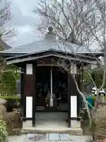 瀧寿山 普門院 観音寺の{uncategorized: "未分類", other: "その他", undefined: "問題あり", building: "その他建物", grave: "お墓", sacred_gate: "鳥居", guardian: "狛犬", statue: "像", buddha: "仏像", history: "歴史", nature: "自然", garden: "庭園", animal: "動物", pagoda: "塔", temizu: "手水舎", mountain_gate: "山門・神門", sanctuary: "本殿・本堂", subordinate: "末社・摂社", art: "芸術", scenery: "景色", jizo: "地蔵", ema: "絵馬", goshuin: "御朱印", omikuji: "おみくじ", items: "授与品その他", amulet: "お守り", goshuincho: "御朱印帳", eats: "食事", festival: "お祭り", votive_dance: "神楽", shichigosan: "七五三参", wedding: "結婚式", experience: "体験その他", initially: "初詣", around: "周辺", anti_infection: "感染症対策"}