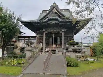 秩父札所十三番 慈眼寺の本殿・本堂