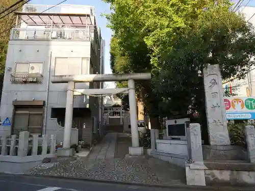 多田神社の鳥居