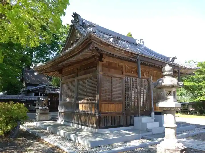 八幡神社の{uncategorized: "未分類", other: "その他", undefined: "問題あり", building: "その他建物", grave: "お墓", sacred_gate: "鳥居", guardian: "狛犬", statue: "像", buddha: "仏像", history: "歴史", nature: "自然", garden: "庭園", animal: "動物", pagoda: "塔", temizu: "手水舎", mountain_gate: "山門・神門", sanctuary: "本殿・本堂", subordinate: "末社・摂社", art: "芸術", scenery: "景色", jizo: "地蔵", ema: "絵馬", goshuin: "御朱印", omikuji: "おみくじ", items: "授与品その他", amulet: "お守り", goshuincho: "御朱印帳", eats: "食事", festival: "お祭り", votive_dance: "神楽", shichigosan: "七五三参", wedding: "結婚式", experience: "体験その他", initially: "初詣", around: "周辺", anti_infection: "感染症対策"}