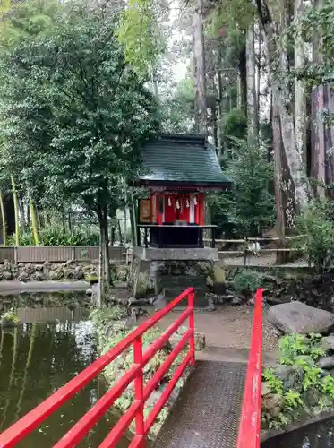 西寒多神社の末社・摂社
