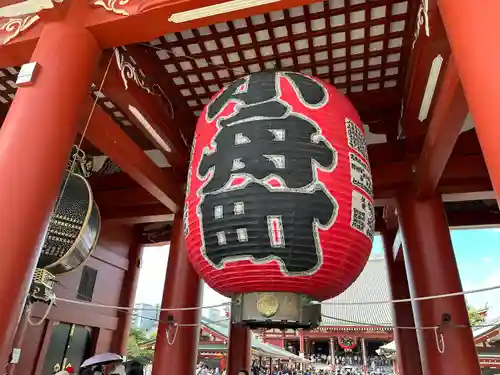 浅草寺の山門