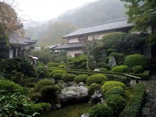 安楽寺の庭園