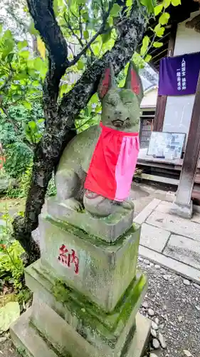 四谷於岩稲荷田宮神社の狛犬