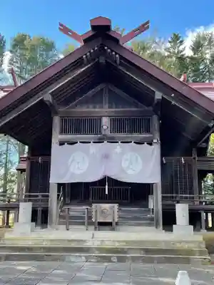 川西神社の本殿・本堂