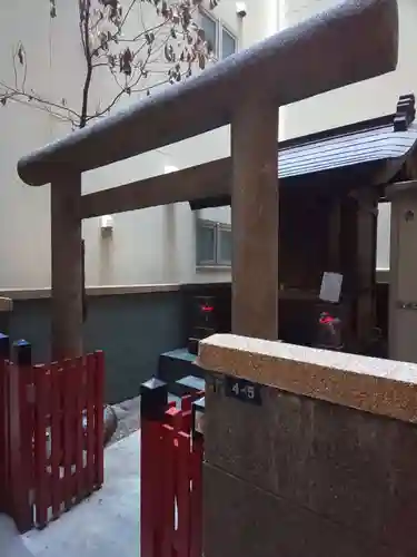 花房稲荷神社の本殿・本堂