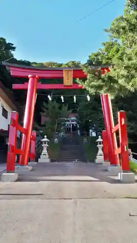 神恵内嚴島神社の鳥居