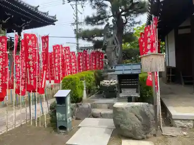 葛井寺の{uncategorized: "未分類", other: "その他", undefined: "問題あり", building: "その他建物", grave: "お墓", sacred_gate: "鳥居", guardian: "狛犬", statue: "像", buddha: "仏像", history: "歴史", nature: "自然", garden: "庭園", animal: "動物", pagoda: "塔", temizu: "手水舎", mountain_gate: "山門・神門", sanctuary: "本殿・本堂", subordinate: "末社・摂社", art: "芸術", scenery: "景色", jizo: "地蔵", ema: "絵馬", goshuin: "御朱印", omikuji: "おみくじ", items: "授与品その他", amulet: "お守り", goshuincho: "御朱印帳", eats: "食事", festival: "お祭り", votive_dance: "神楽", shichigosan: "七五三参", wedding: "結婚式", experience: "体験その他", initially: "初詣", around: "周辺", anti_infection: "感染症対策"}