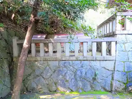 津島神社の末社