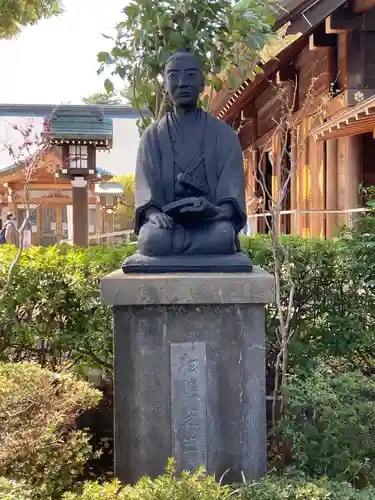 松陰神社の像