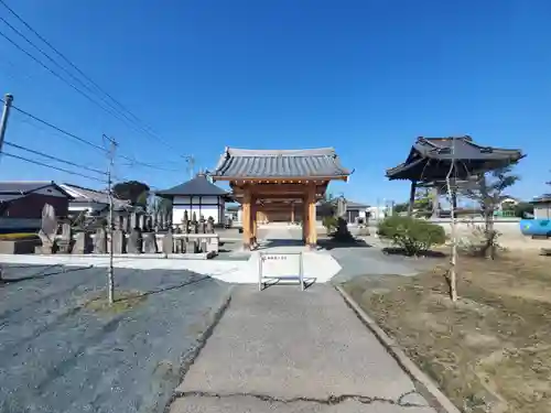 成願寺の山門