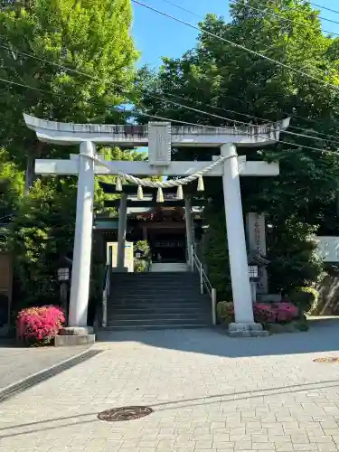 鳩ヶ谷氷川神社の{uncategorized: "未分類", other: "その他", undefined: "問題あり", building: "その他建物", grave: "お墓", sacred_gate: "鳥居", guardian: "狛犬", statue: "像", buddha: "仏像", history: "歴史", nature: "自然", garden: "庭園", animal: "動物", pagoda: "塔", temizu: "手水舎", mountain_gate: "山門・神門", sanctuary: "本殿・本堂", subordinate: "末社・摂社", art: "芸術", scenery: "景色", jizo: "地蔵", ema: "絵馬", goshuin: "御朱印", omikuji: "おみくじ", items: "授与品その他", amulet: "お守り", goshuincho: "御朱印帳", eats: "食事", festival: "お祭り", votive_dance: "神楽", shichigosan: "七五三参", wedding: "結婚式", experience: "体験その他", initially: "初詣", around: "周辺", anti_infection: "感染症対策"}