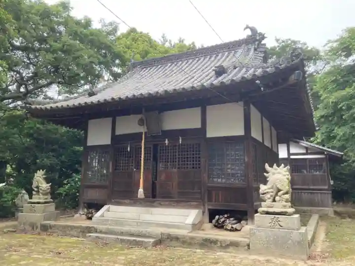 當田八幡神社の本殿・本堂
