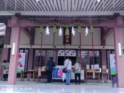 三社神社の{uncategorized: "未分類", other: "その他", undefined: "問題あり", building: "その他建物", grave: "お墓", sacred_gate: "鳥居", guardian: "狛犬", statue: "像", buddha: "仏像", history: "歴史", nature: "自然", garden: "庭園", animal: "動物", pagoda: "塔", temizu: "手水舎", mountain_gate: "山門・神門", sanctuary: "本殿・本堂", subordinate: "末社・摂社", art: "芸術", scenery: "景色", jizo: "地蔵", ema: "絵馬", goshuin: "御朱印", omikuji: "おみくじ", items: "授与品その他", amulet: "お守り", goshuincho: "御朱印帳", eats: "食事", festival: "お祭り", votive_dance: "神楽", shichigosan: "七五三参", wedding: "結婚式", experience: "体験その他", initially: "初詣", around: "周辺", anti_infection: "感染症対策"}