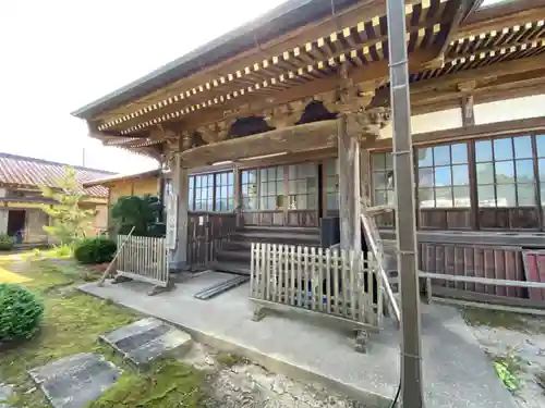 観福寺の本殿・本堂