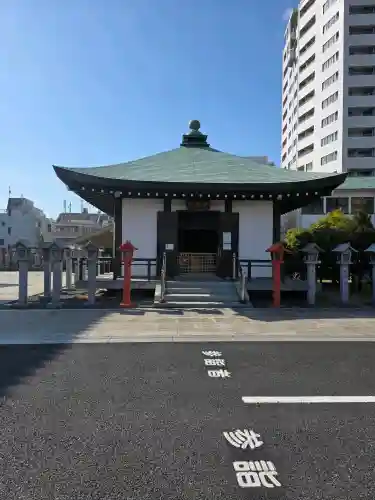 高野山東京別院の{uncategorized: "未分類", other: "その他", undefined: "問題あり", building: "その他建物", grave: "お墓", sacred_gate: "鳥居", guardian: "狛犬", statue: "像", buddha: "仏像", history: "歴史", nature: "自然", garden: "庭園", animal: "動物", pagoda: "塔", temizu: "手水舎", mountain_gate: "山門・神門", sanctuary: "本殿・本堂", subordinate: "末社・摂社", art: "芸術", scenery: "景色", jizo: "地蔵", ema: "絵馬", goshuin: "御朱印", omikuji: "おみくじ", items: "授与品その他", amulet: "お守り", goshuincho: "御朱印帳", eats: "食事", festival: "お祭り", votive_dance: "神楽", shichigosan: "七五三参", wedding: "結婚式", experience: "体験その他", initially: "初詣", around: "周辺", anti_infection: "感染症対策"}