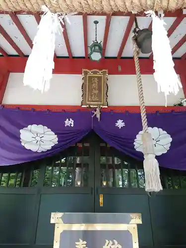 山中浅間神社の本殿