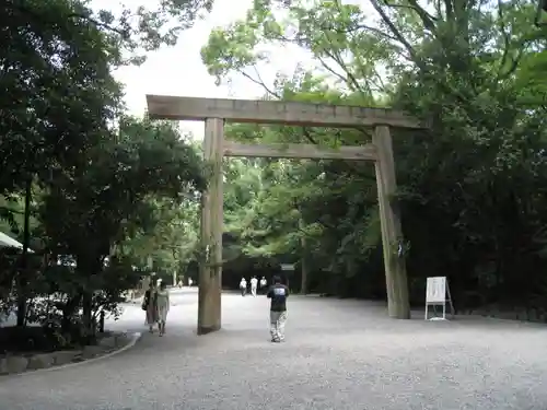 熱田神宮の鳥居