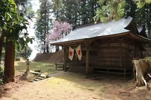 若草木神社の本殿